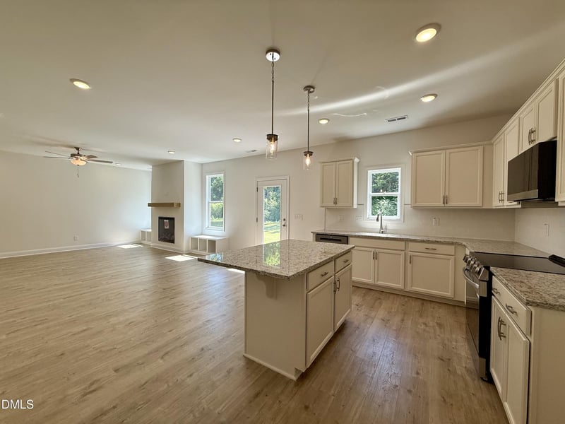 228 Cordgrass Ct, Smithfield, NC 27577