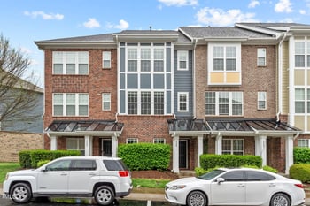 228 Dove Cottage Ln, Cary, NC 27519