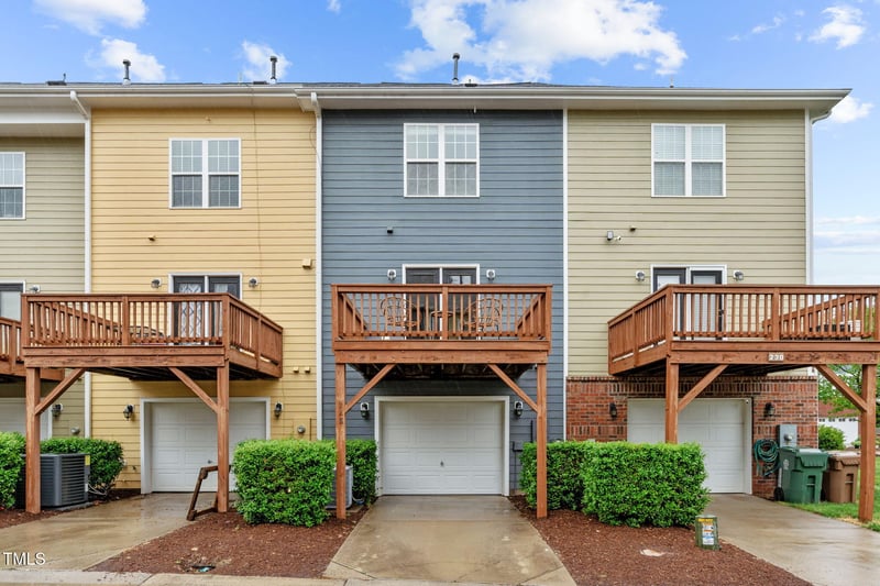 228 Dove Cottage Ln, Cary, NC 27519