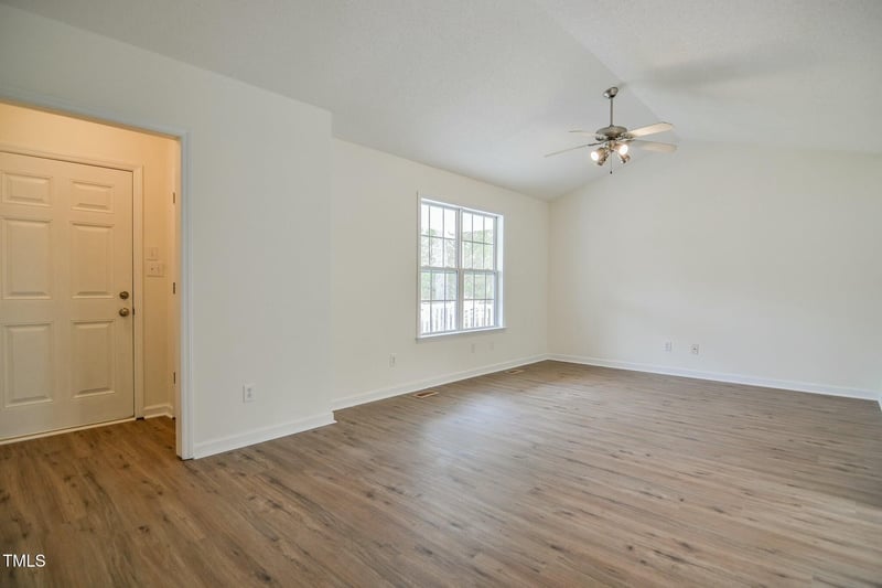 228 Duck Pond Ln, Clayton, NC 27520