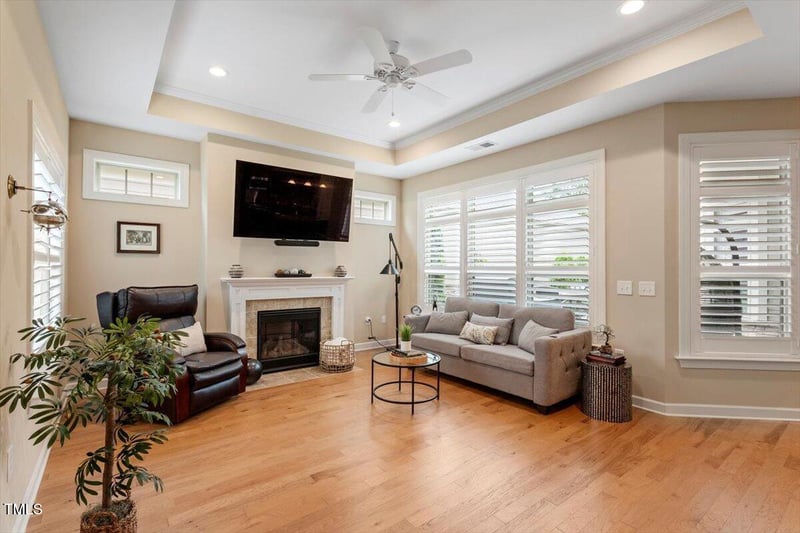 228 Ellisview Dr, Cary, NC 27519