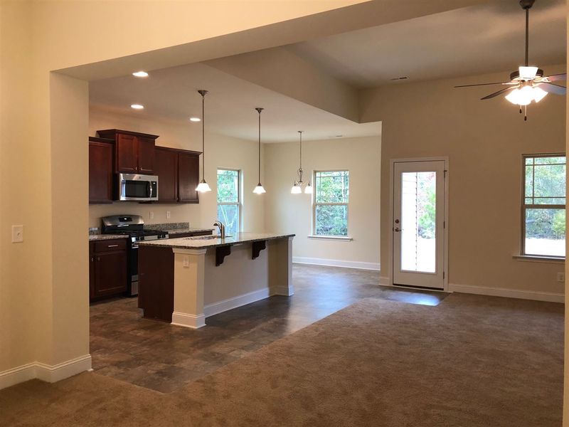 228 Glendale Cir, Sanford, NC 27330