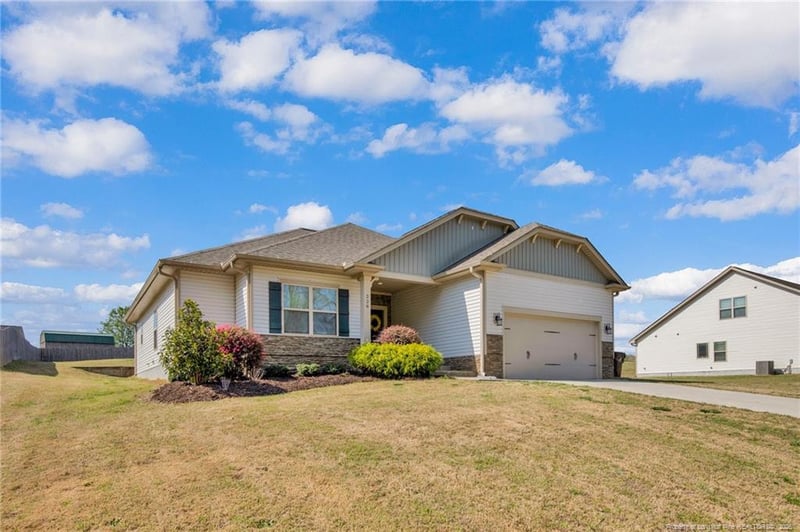 228 Glendale Cir, Sanford, NC 27332