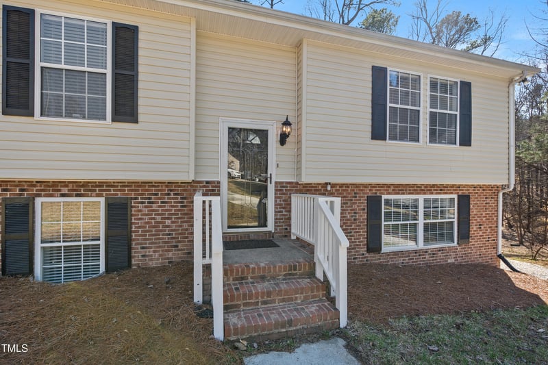 228 Hickory Glen Ln, Durham, NC 27703