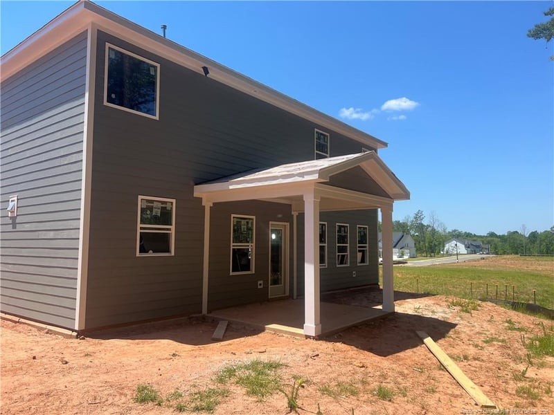 228 Hickory Grove Dr, Sanford, NC 27330