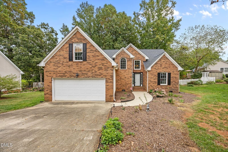 228 Holly Ridge Ln, Mebane, NC 27302