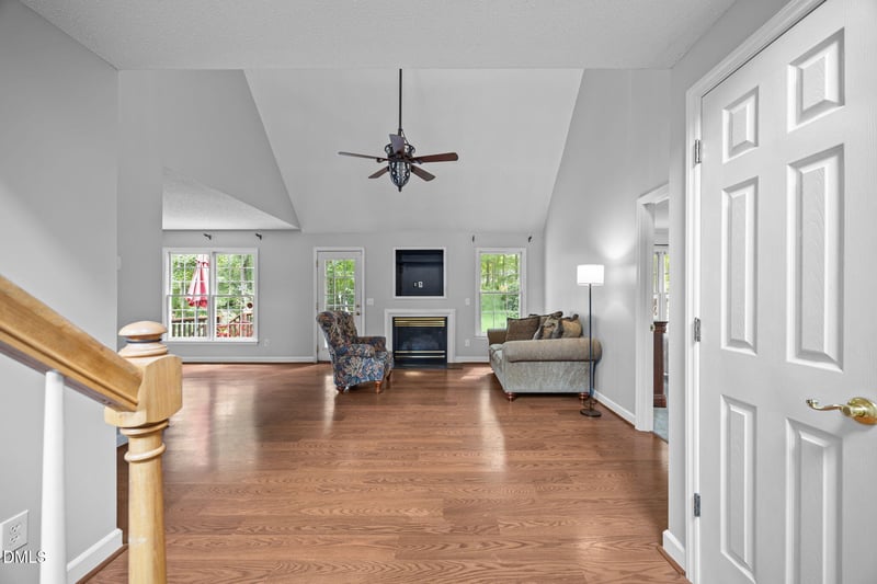 228 Holly Ridge Ln, Mebane, NC 27302