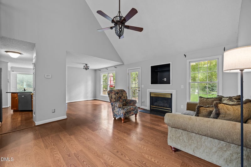 228 Holly Ridge Ln, Mebane, NC 27302