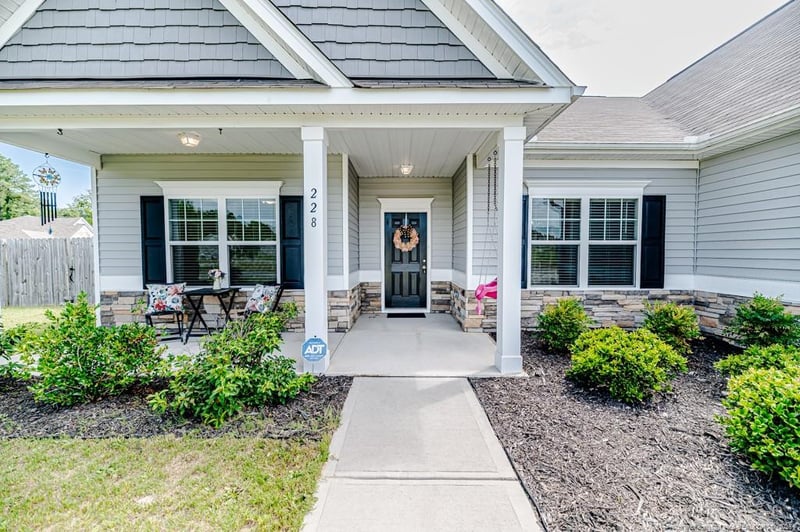 228 Kensington Dr, Sanford, NC 27332