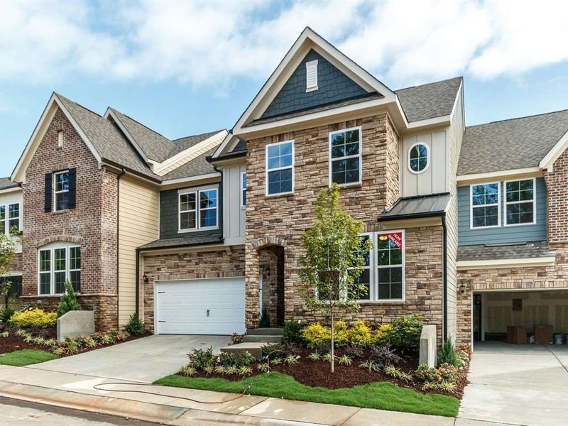 228 Kentigern Dr #28, Raleigh, NC 27606