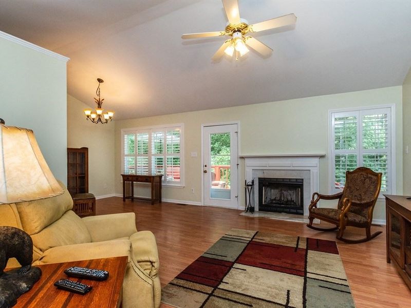 228 Kentucky Dr, Clayton, NC 27527