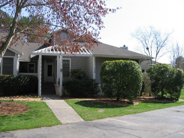 228 Kirkwood Dr, Chapel Hill, NC 27514