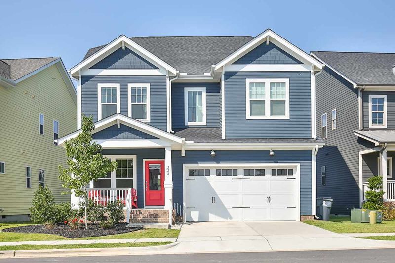 228 Mallard Landing Dr, Chapel Hill, NC 27516