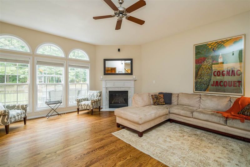 228 Mickleson Ridge Dr, Raleigh, NC 27603