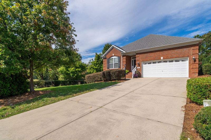 228 Muir Brook Pl, Cary, NC 27519