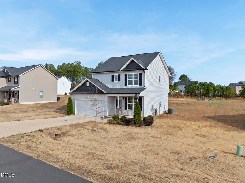 228 Olde Place Dr, Zebulon, NC 27597