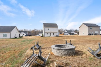 228 Olde Place Dr, Zebulon, NC 27597