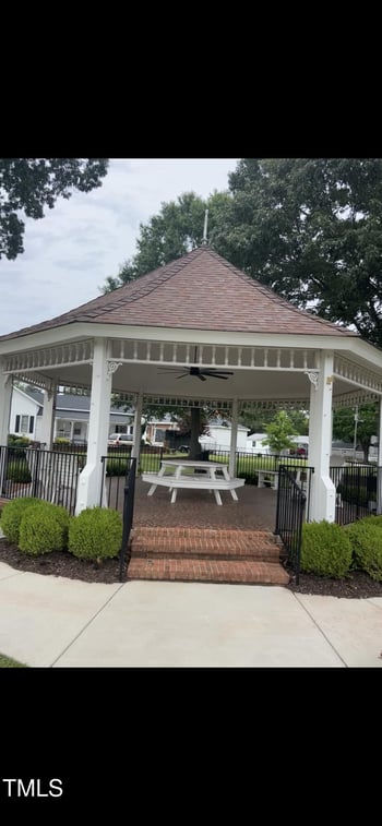 228 Pecan Valley Way, Four Oaks, NC 27524