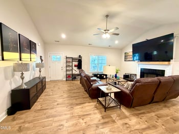 228 Ridgemoore Ct, Four Oaks, NC 27524