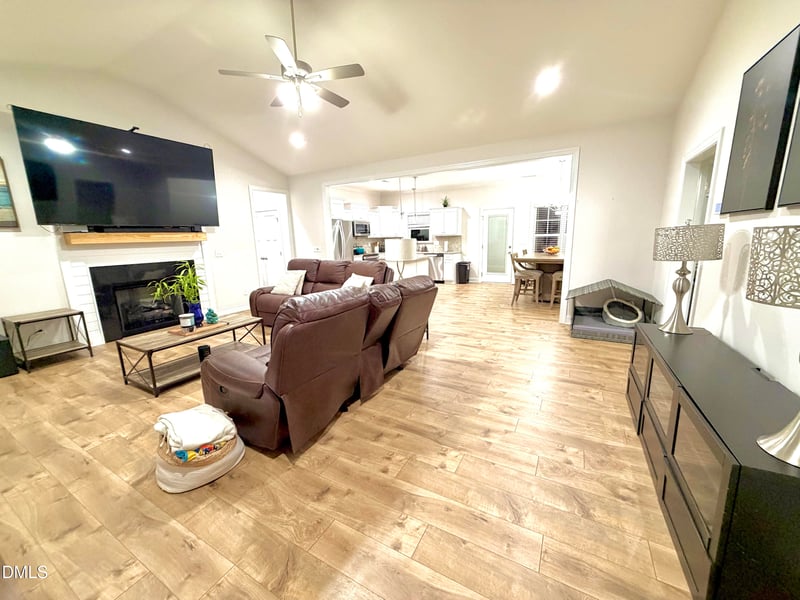 228 Ridgemoore Ct, Four Oaks, NC 27524