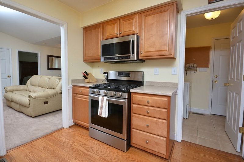 228 S Riverdale Dr, Durham, NC 27712