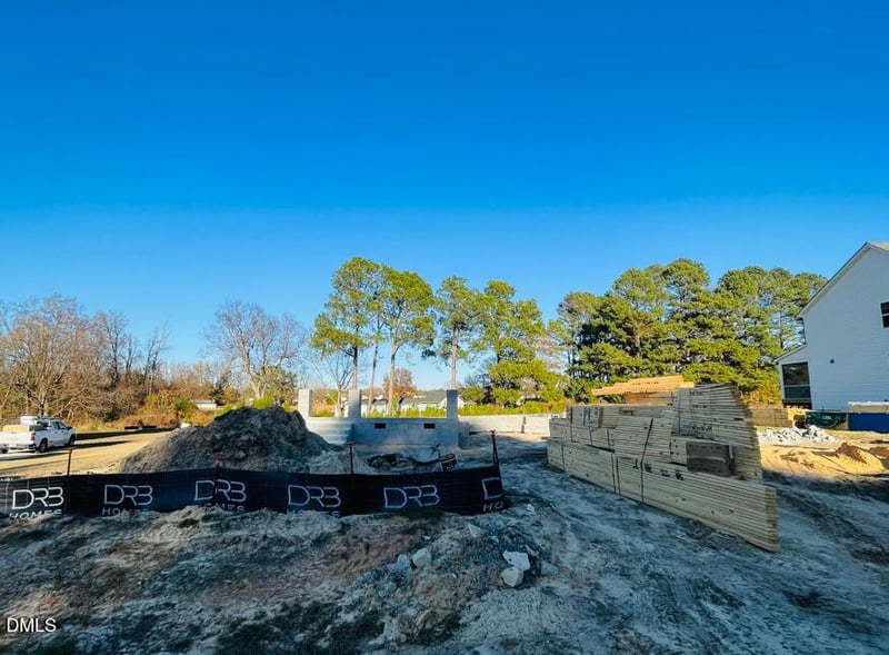 228 Shelby Meadow Ln, Angier, NC 27501