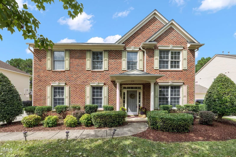228 Shillings Chase Dr, Cary, NC 27518