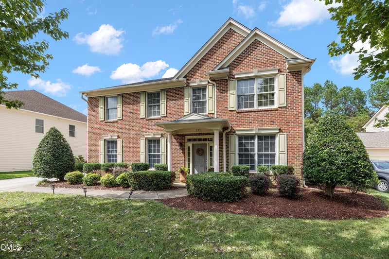 228 Shillings Chase Dr, Cary, NC 27518
