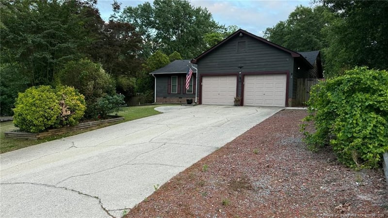 228 Timberlake Dr, Fayetteville, NC 28314