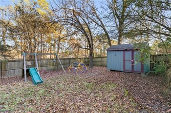 228 Timberlake Dr, Fayetteville, NC 28314