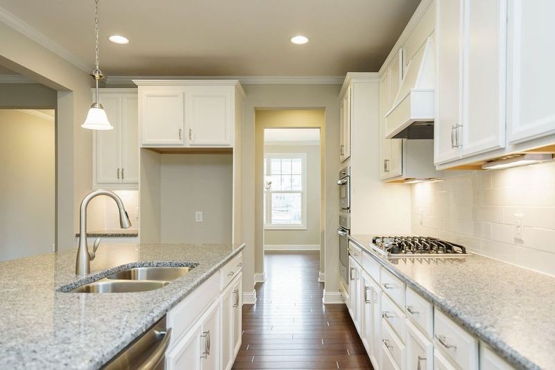 228 Turner Oaks Dr, Cary, NC 27519