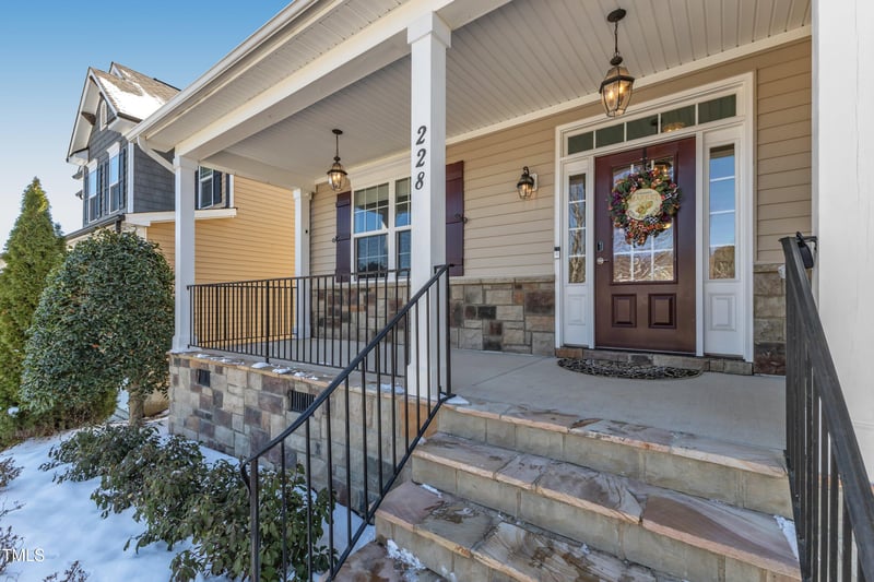 228 Virginia Water Dr, Rolesville, NC 27571