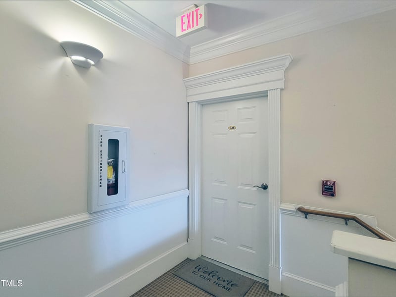 228 Waterford Lake Dr, Cary, NC 27519