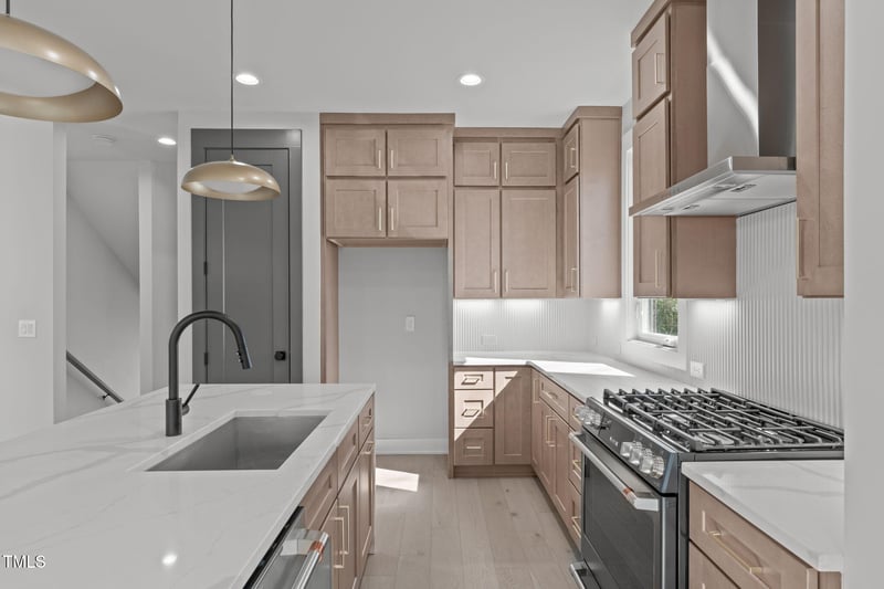 228 Woodsborough Pl, Raleigh, NC 27601