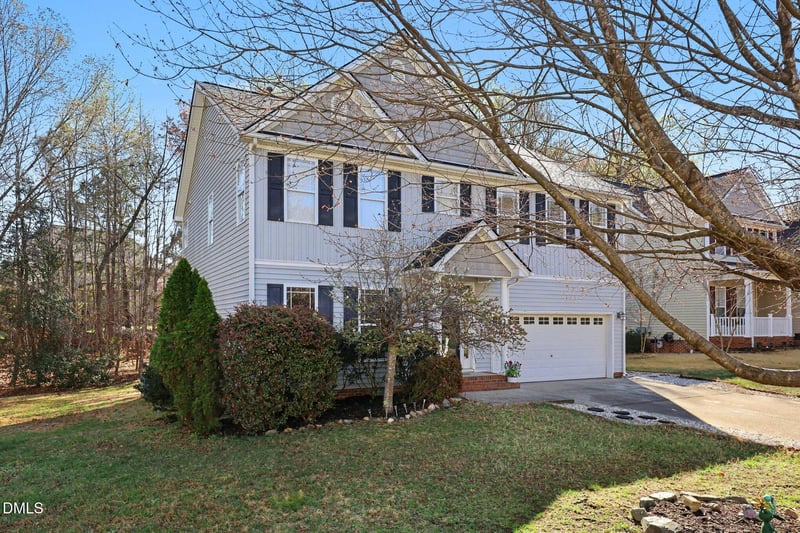 229 Autumn Glen Ln, Holly Springs, NC 27540