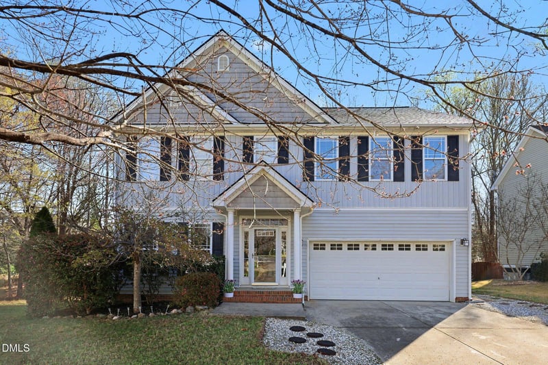 229 Autumn Glen Ln, Holly Springs, NC 27540