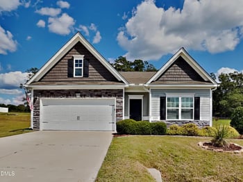 229 Barbour Farm Ln, Four Oaks, NC 27524