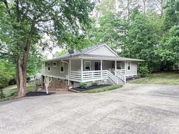 229 Bear Run Ln, Roxboro, NC 27574