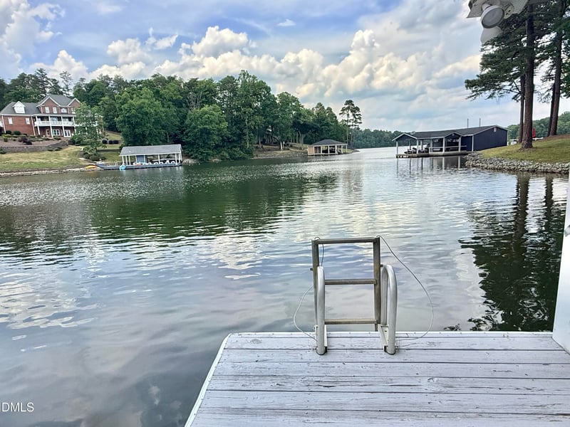 229 Bear Run Ln, Roxboro, NC 27574