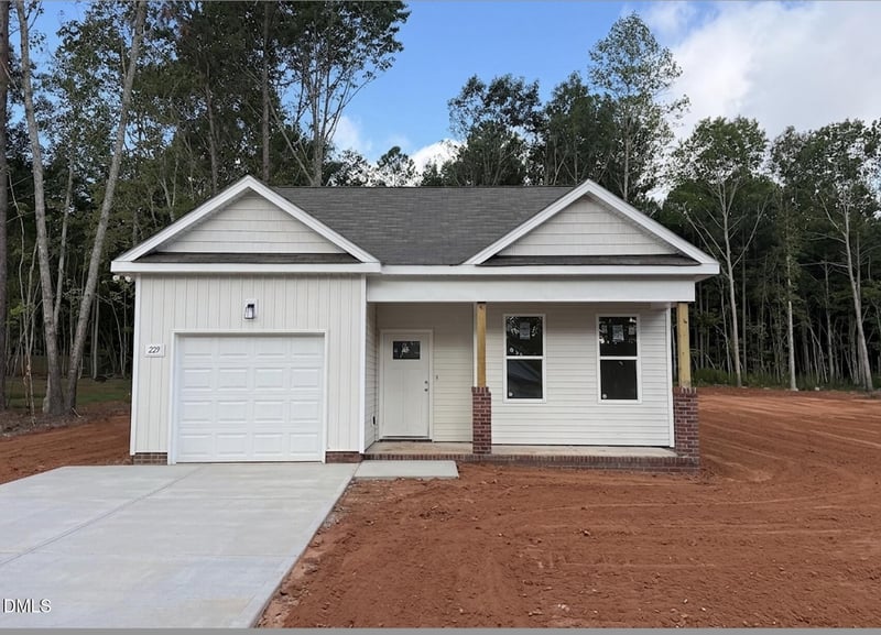 229 Bullseye Ct, Middlesex, NC 27557
