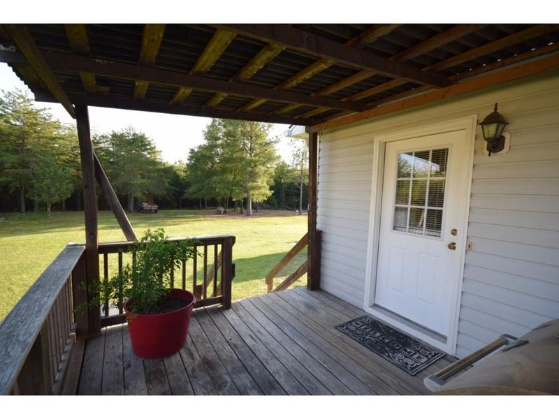 229 Christopher Dr, Burlington, NC 27217
