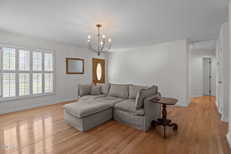 229 Deep Creek Dr, Clayton, NC 27520