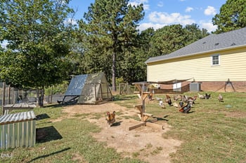 229 Deep Creek Dr, Clayton, NC 27520