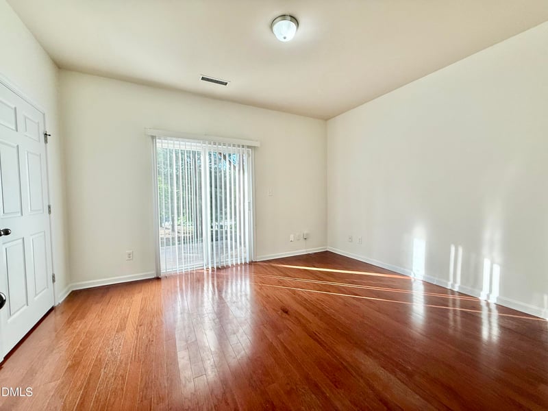 229 Dove Cottage Ln, Cary, NC 27519