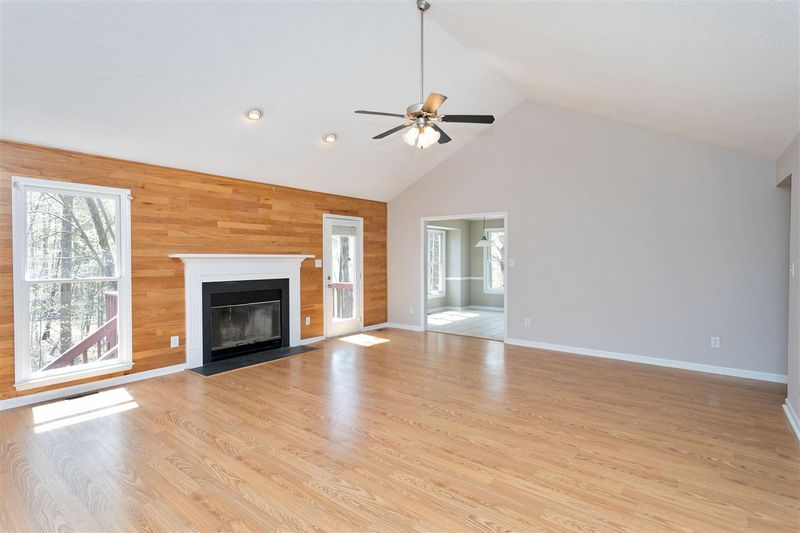 229 W Elm Ave, Holly Springs, NC 27540