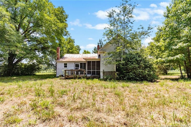 229 Fawn Ln, Sanford, NC 27330