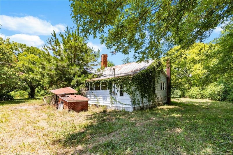 229 Fawn Ln, Sanford, NC 27330