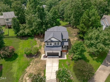229 Hickory Glen Ln, Holly Springs, NC 27540