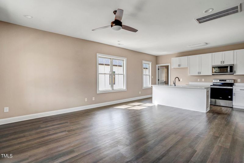 229 W Martin St, Benson, NC 27504