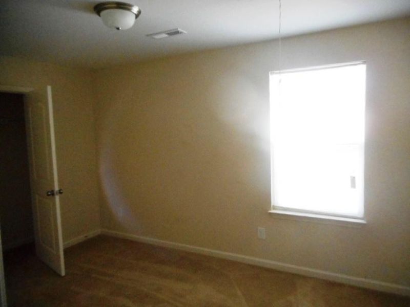 229 Rosemary Dr, Burlington, NC 27215